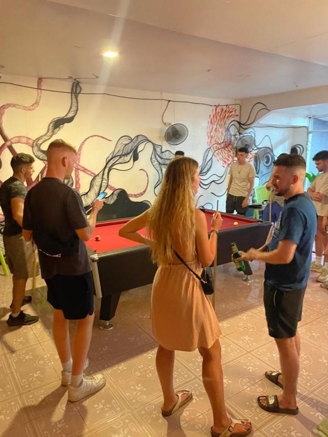 Revolution Koh Tao Hostel Ngoại thất bức ảnh