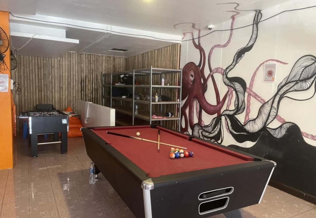 Revolution Koh Tao Hostel Ngoại thất bức ảnh